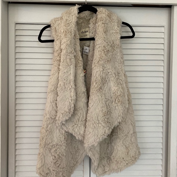 Dylan Pia Knit Fur Plush Vest in Natural - Picture 3 of 5
